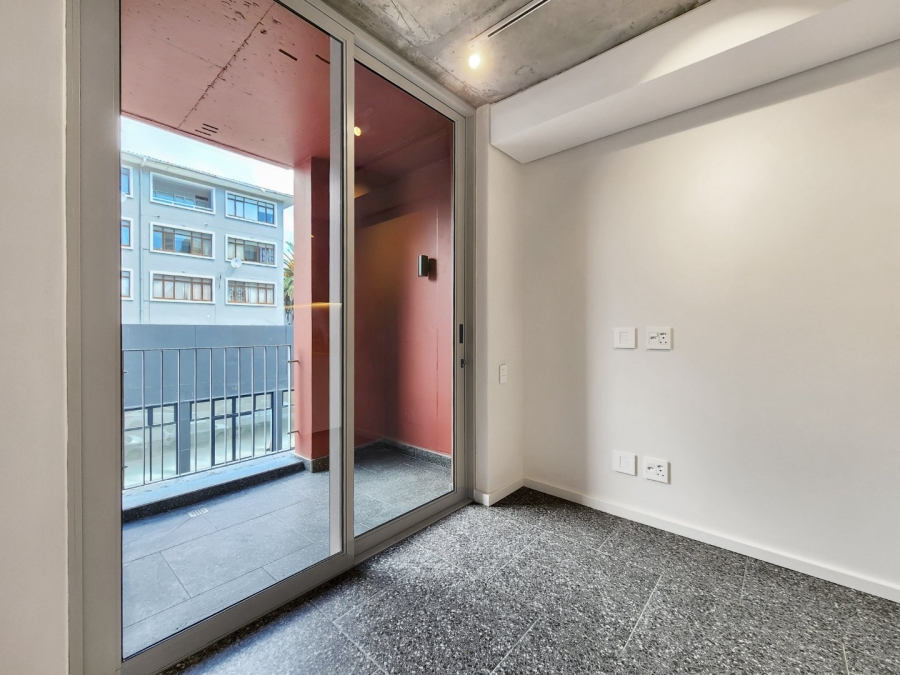 1 Bedroom Property for Sale in Sea Point Western Cape